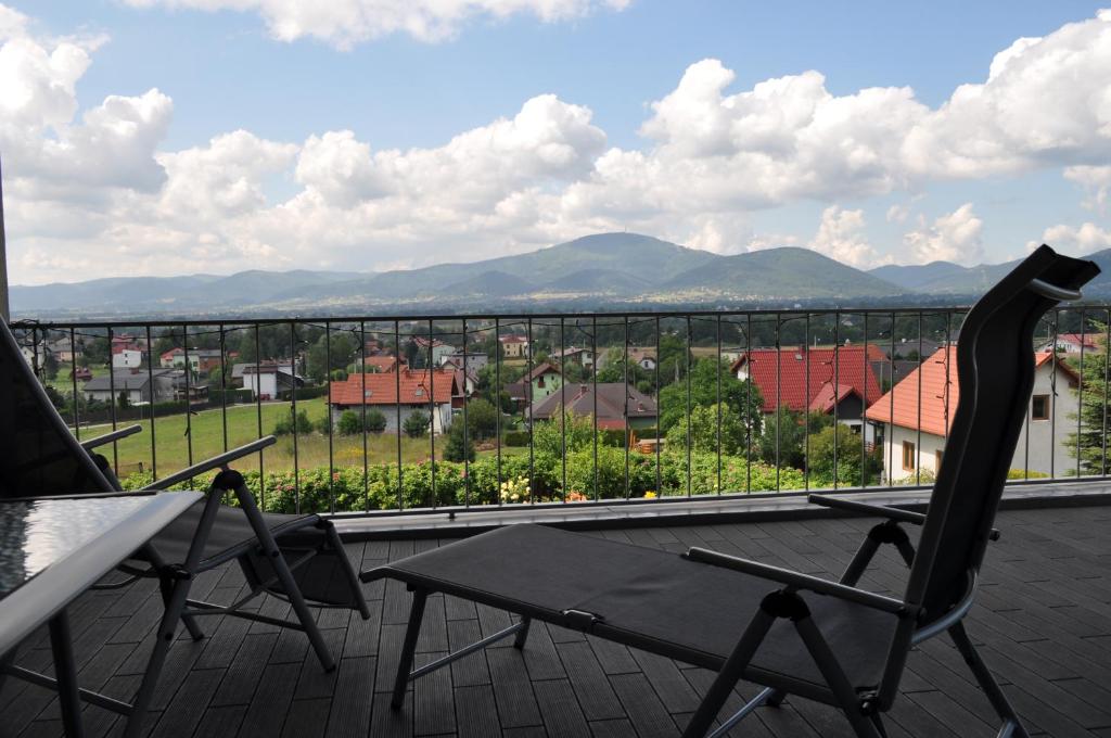 Dom Na Zboczu - Apartment With Terrace