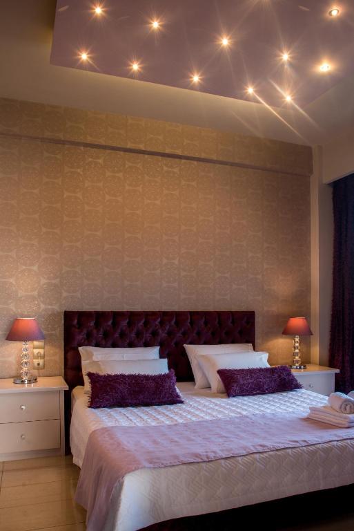 Posteľ alebo postele v izbe v ubytovaní Callista Luxury Residences