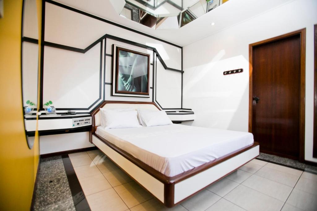  Rivieras Motel (Adult Only)