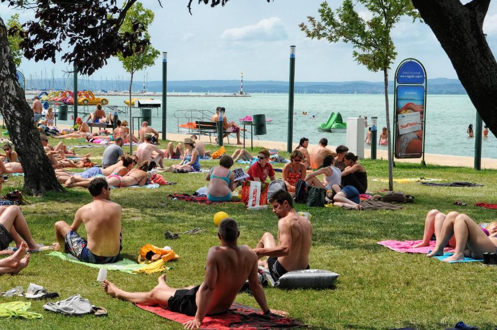 Hostia v ubytovaní OAK Residents Siófok