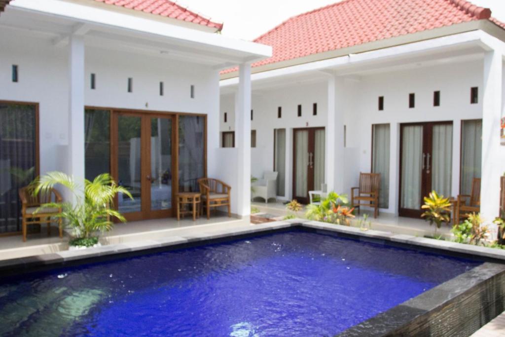 Kolam renang di atau di dekat Dimi House