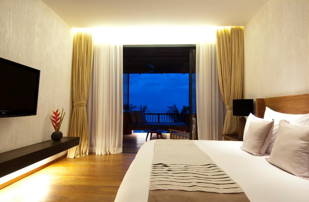 TV a/nebo společenská místnost v ubytování Hansar Samui Resort & Spa - SHA Extra Plus