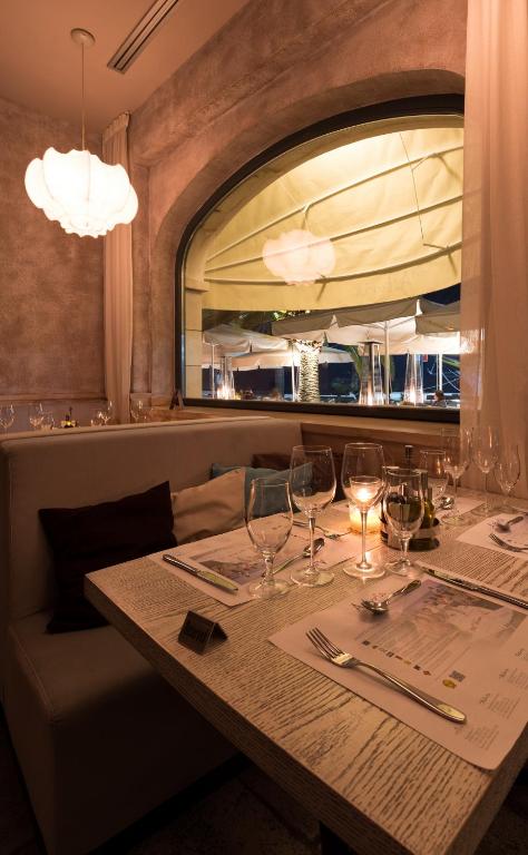 Restaurace v ubytování Hotel Astoria