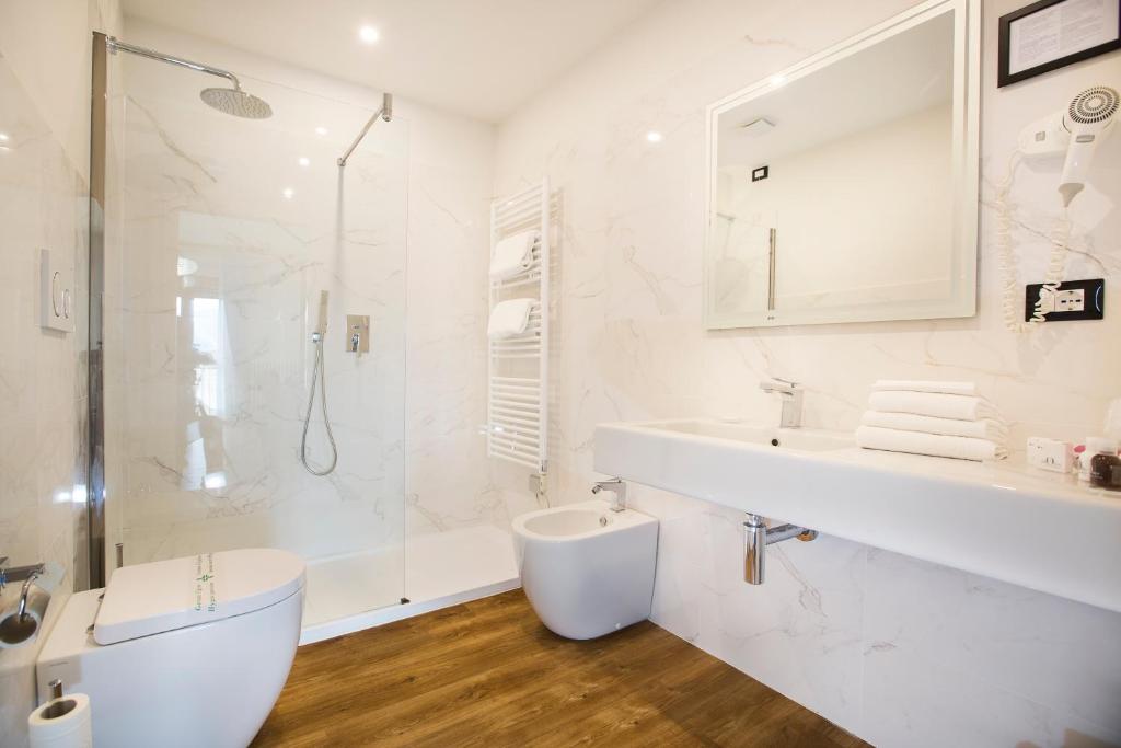 Koupelna v ubytování La Gustea Hotel & Cucina