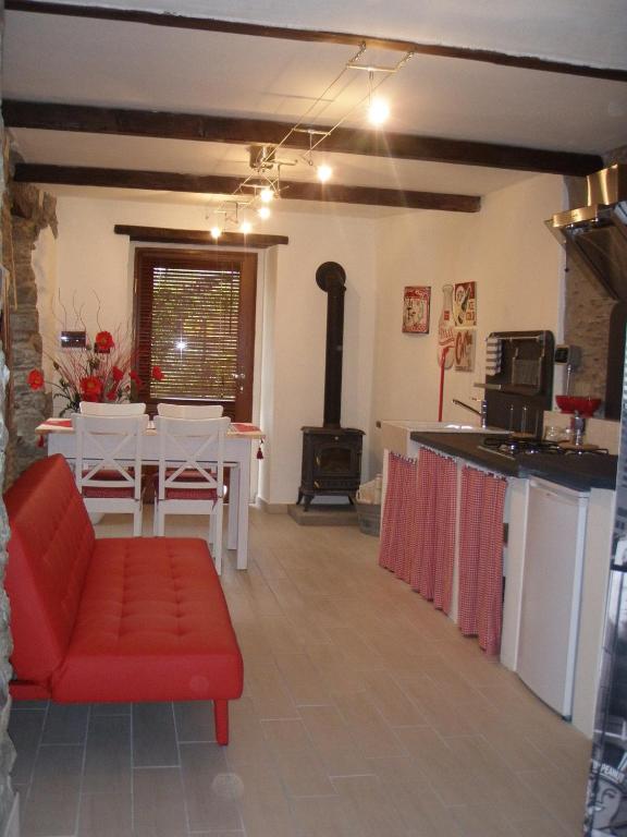 Kuchyň nebo kuchyňský kout v ubytování Casa La Rosa