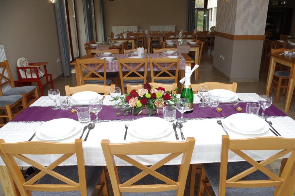 Restaurace v ubytování Tölgyfa Fogadó