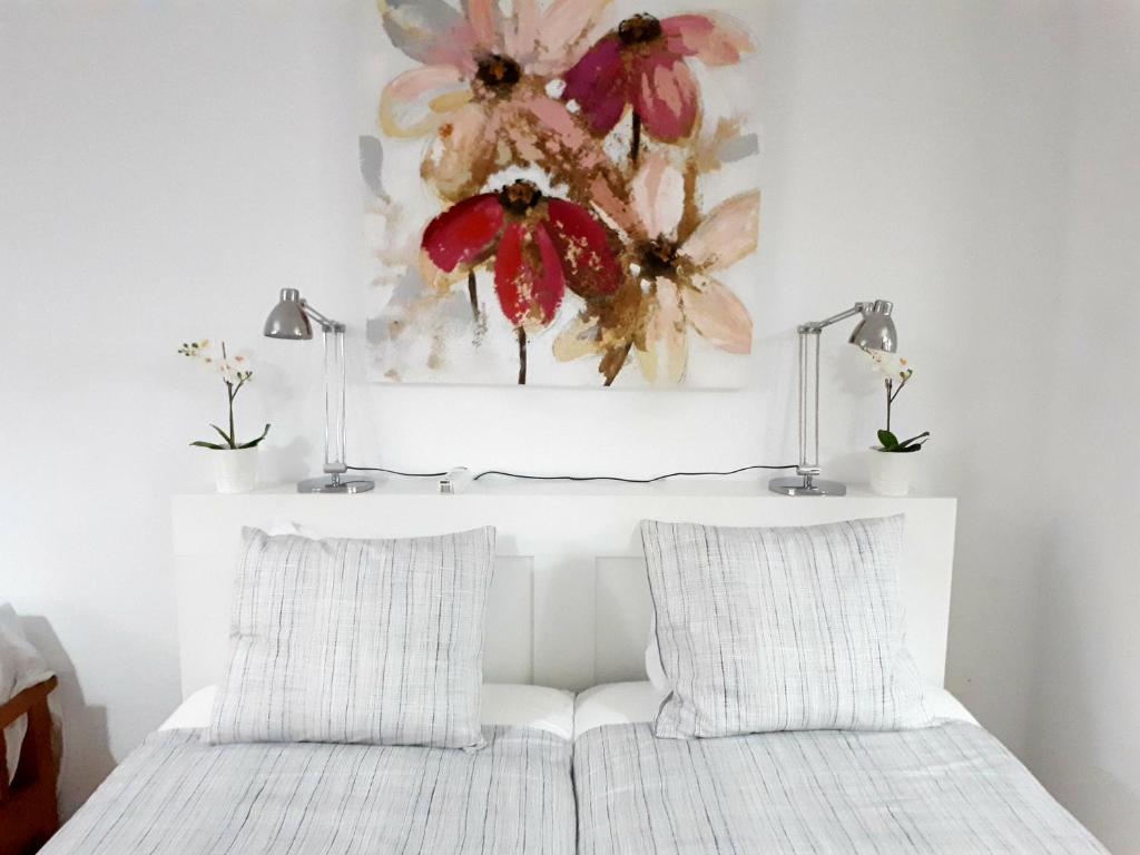 City Beach Home - Housity