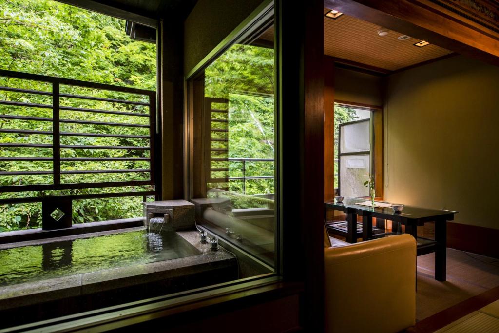 Zahrada ubytování Takamiya Ryokan Miyamaso