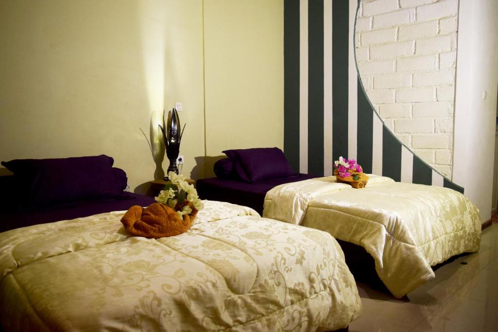 Panda Cottage - Single Bed In Male Dormitory Room