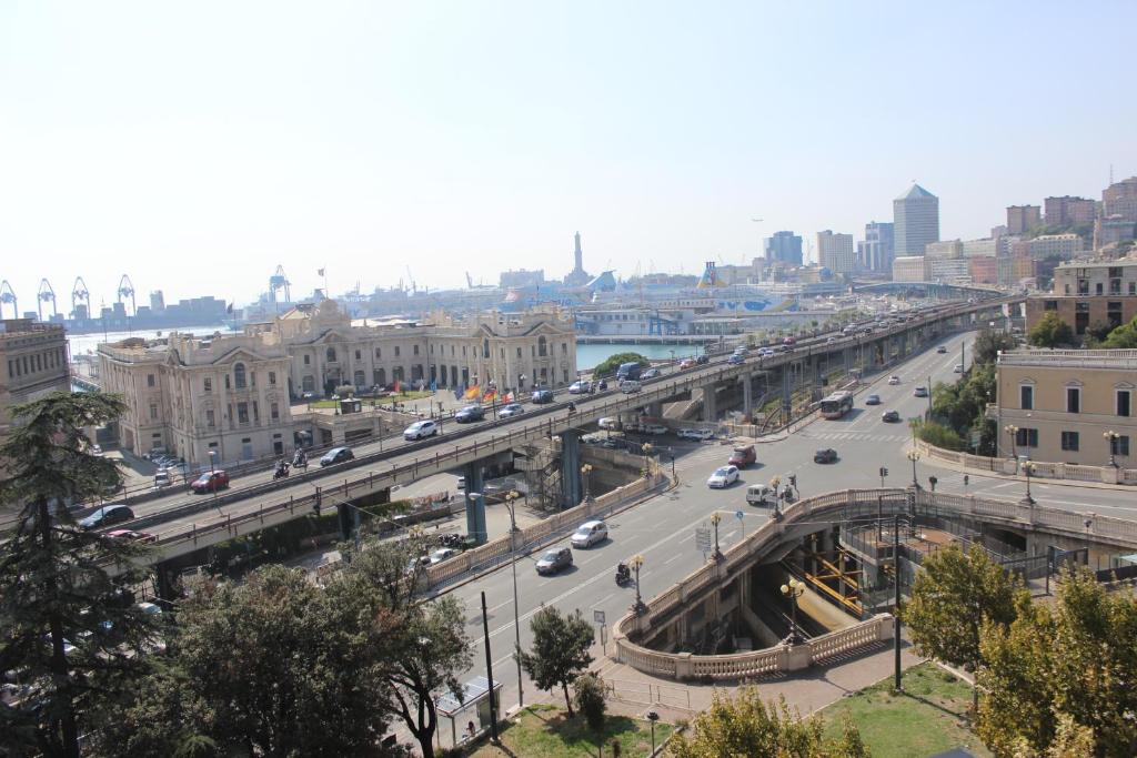 New Alexander Hotel - Resim 6