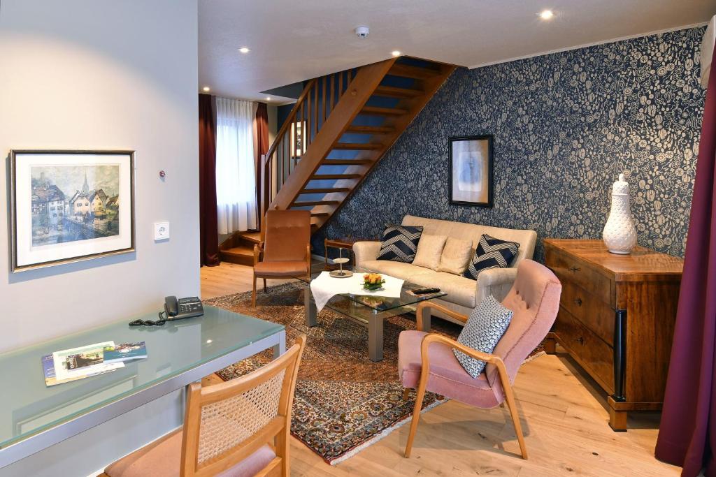 Posezení v ubytování Hotel & Weinhaus Anker