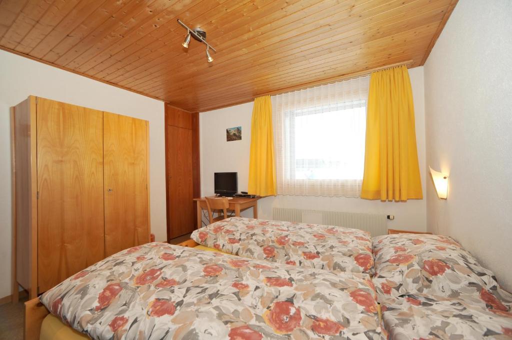 Postel nebo postele na pokoji v ubytování Hotel Sparrhorn
