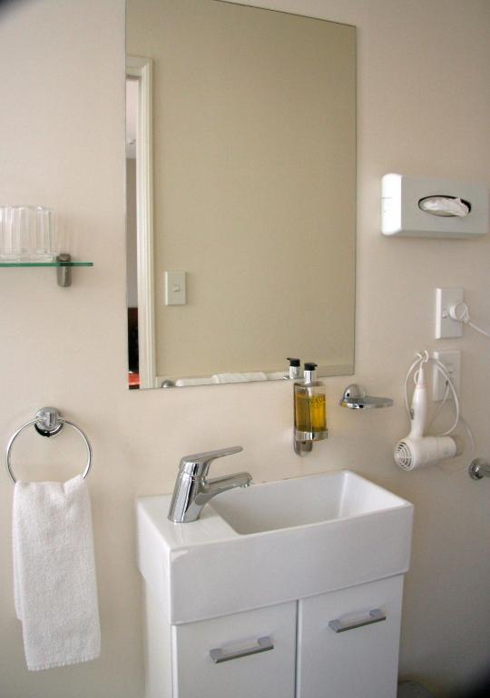 Sherborne Motor Lodge - Resim 6