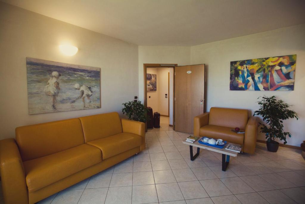 Posezení v ubytování Avantgarde Hotel
