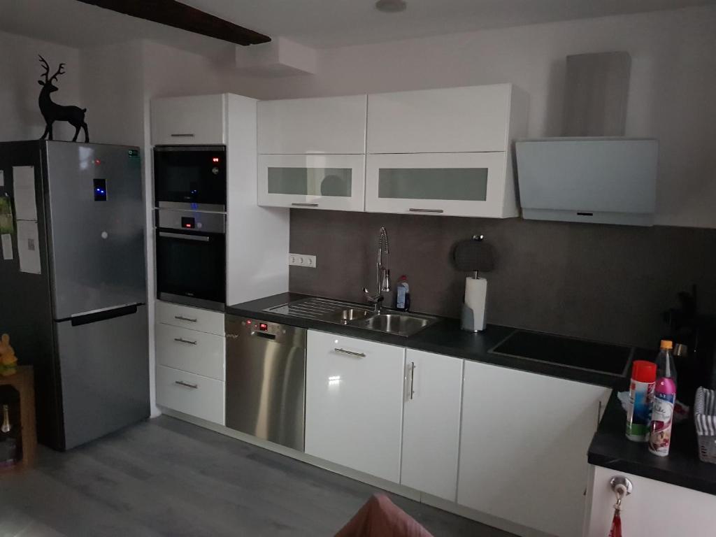 Kuchyň nebo kuchyňský kout v ubytování Herberge Lurenbach