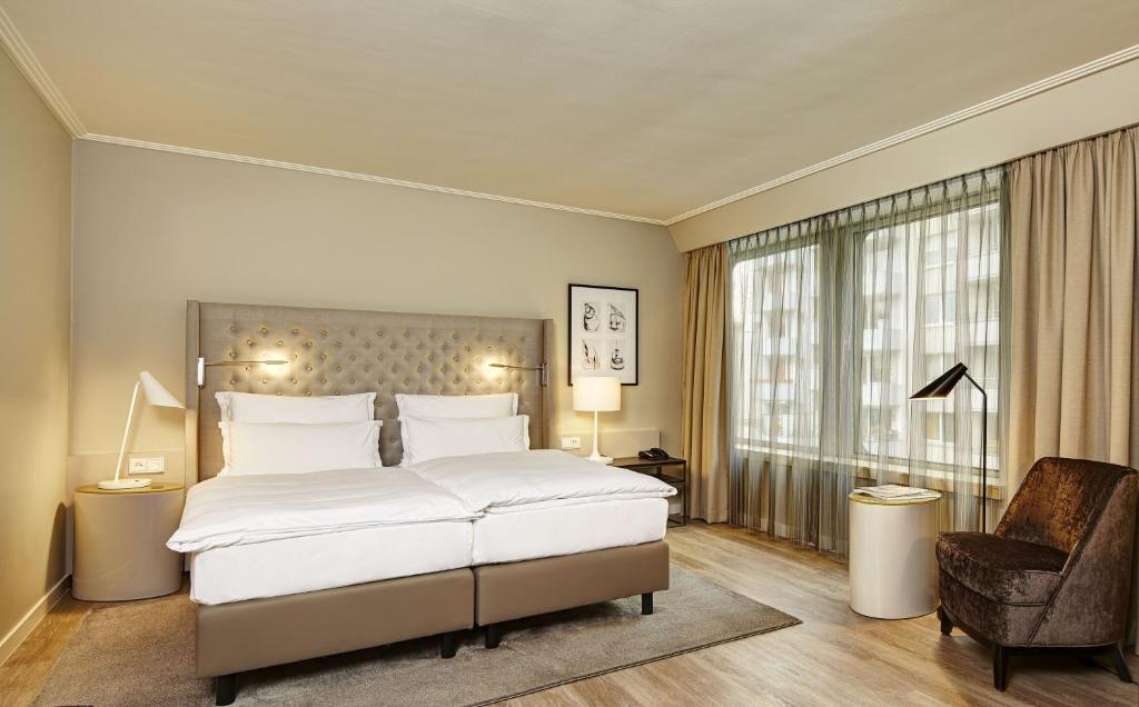 Clayton Hotel Düsseldorf City Centre - Resim 16