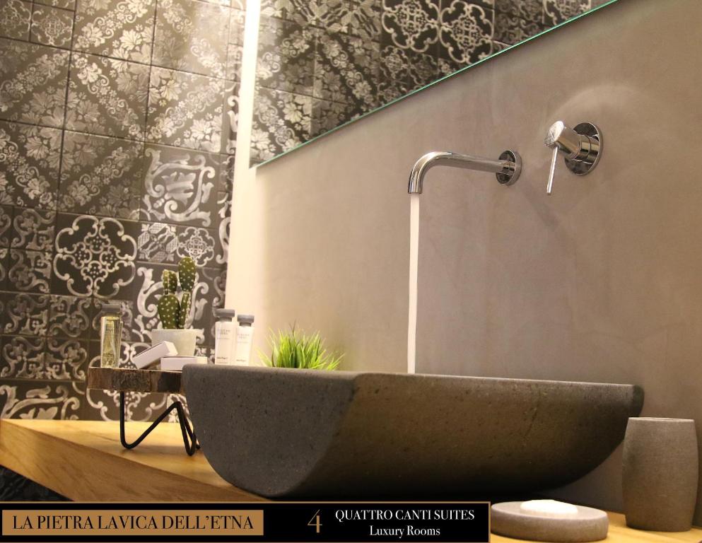 Quattro Canti Suites - 8