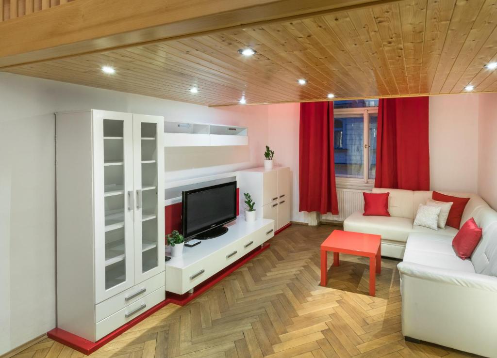 Mordecai 12 Apartments by Adrez - One-Bedroom Apartment With Terrace