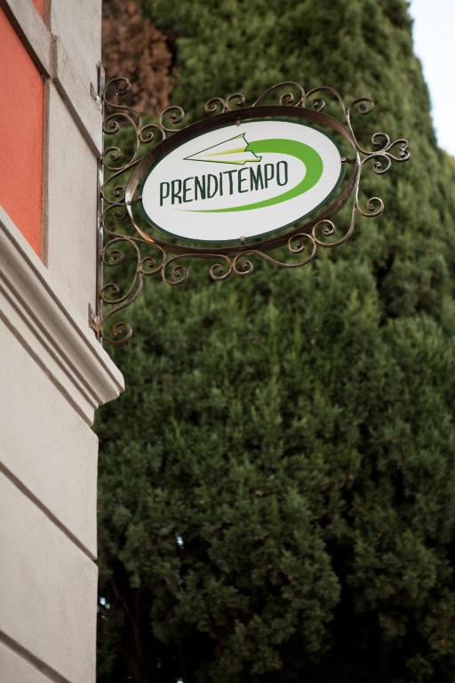 Certifikát, hodnocení, plakát nebo jiný dokument vystavený v ubytování Prenditempo