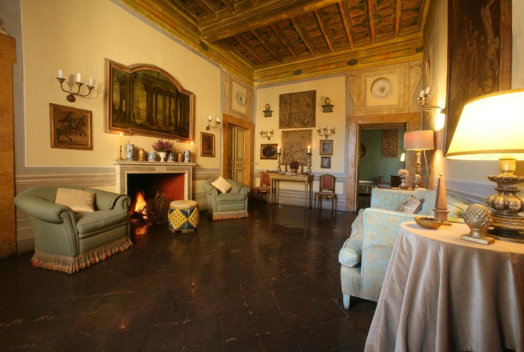 Posedenie v ubytovaní VesConte Residenza D'epoca dal 1533