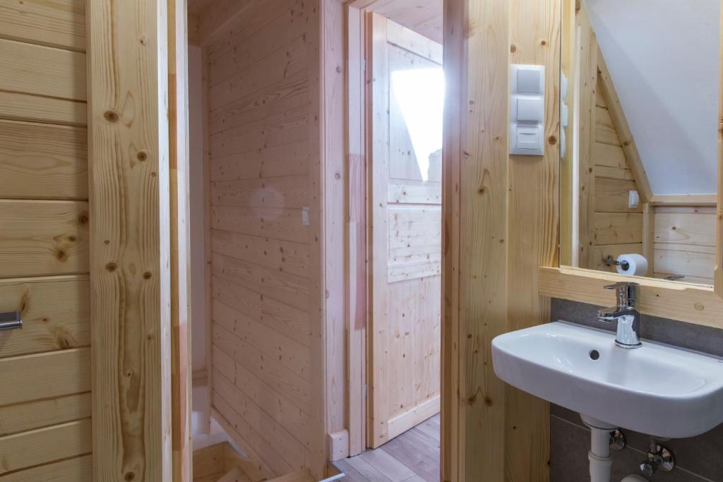 Kúpeľňa v ubytovaní Domek Przystań Górska