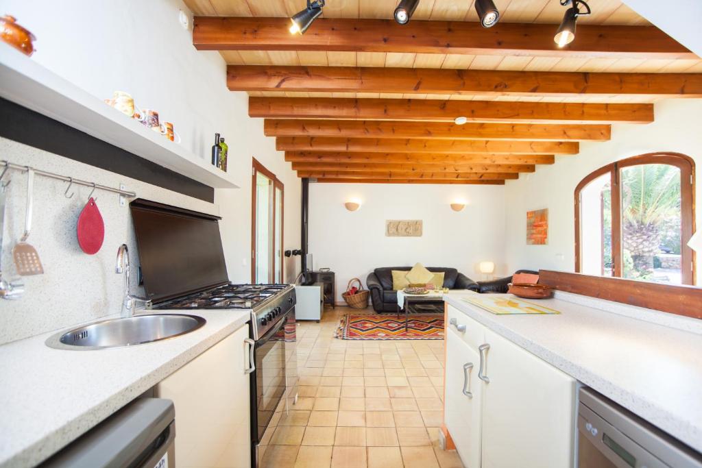 Kuchyň nebo kuchyňský kout v ubytování Can Pina - Eco Arco -