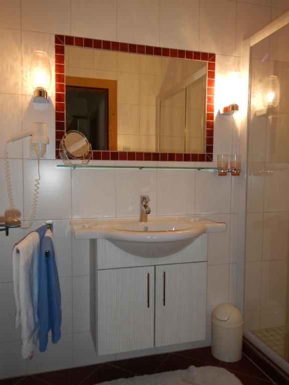 Koupelna v ubytování Hotel Landhaus Marchfeld