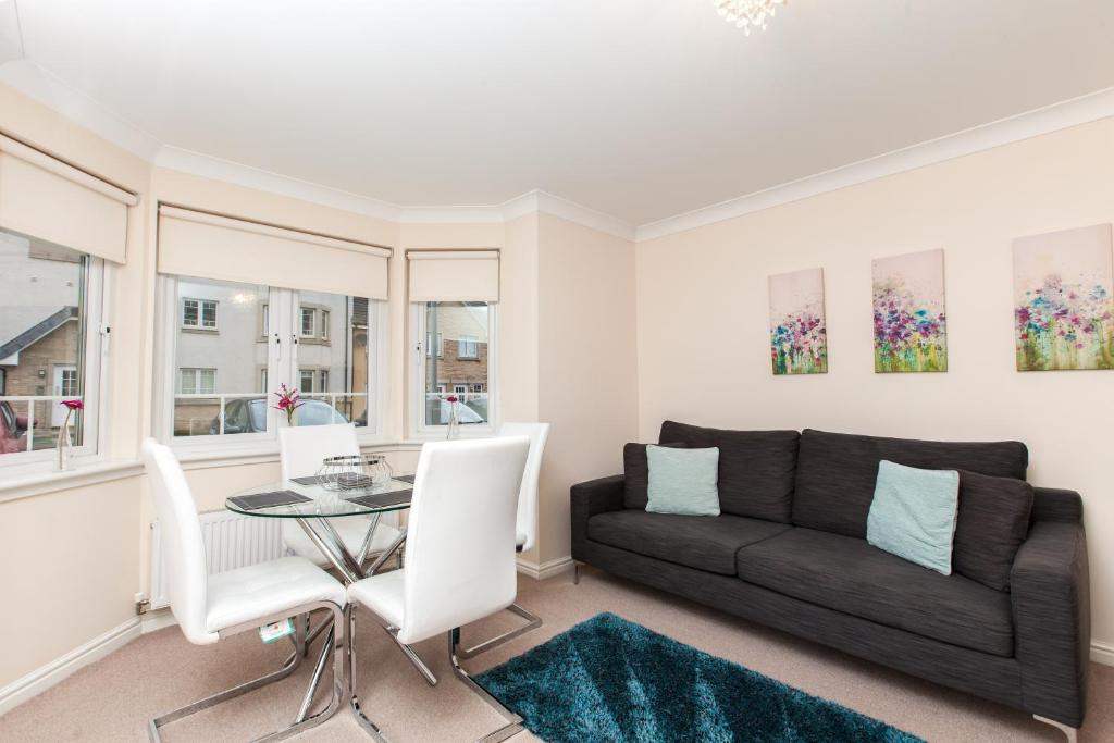 Posezení v ubytování Dunfermline - Premium Two Bedroom Apartment - KW