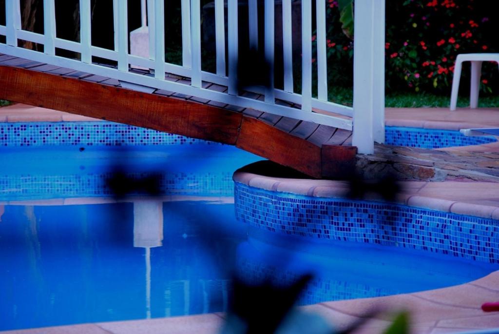 Bazén v ubytování Hotel Posada La Sorgente nebo v jeho okolí