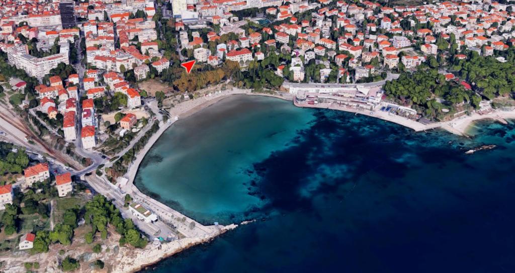 an aerial view of a city and a lake at Apartment Majo in Split