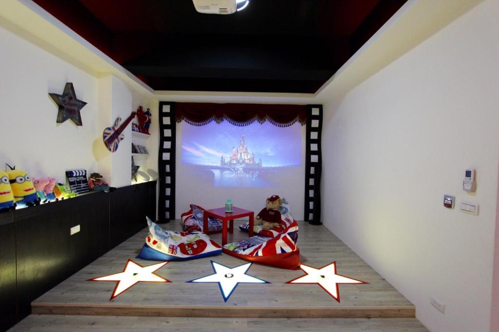 Fotografie z fotogalerie ubytování 宜蘭I Do主題電梯民宿 v destinaci Wujie
