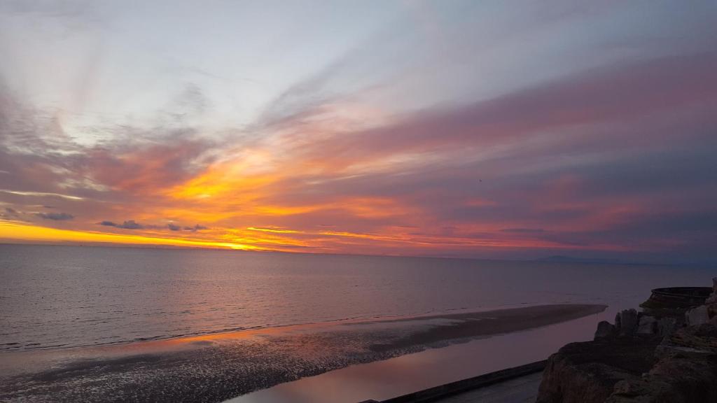 Maples Hotel - Resim 21