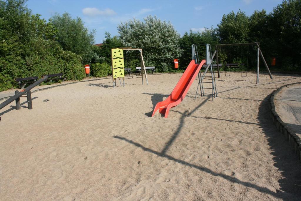 Herní místnost nebo prostor pro děti v ubytování Vakantienestje