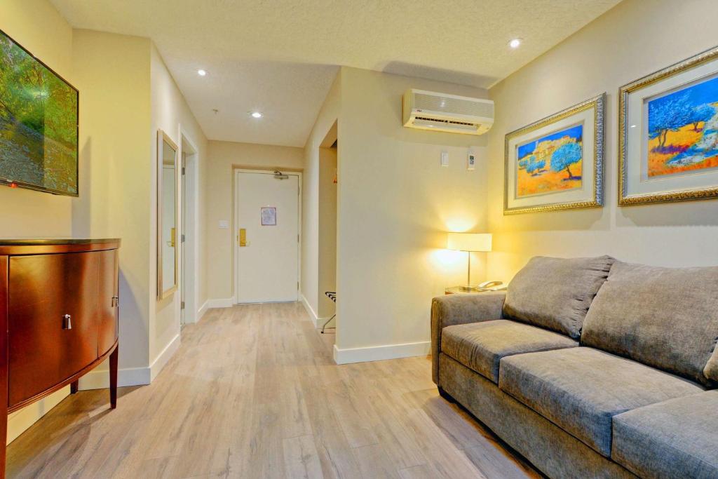 Red Lion Inn and Suites Victoria - Resim 22