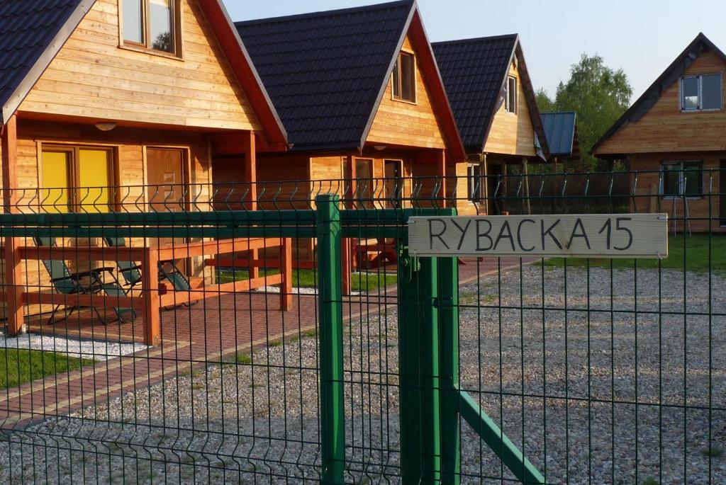 Budova, kde se chata nachází