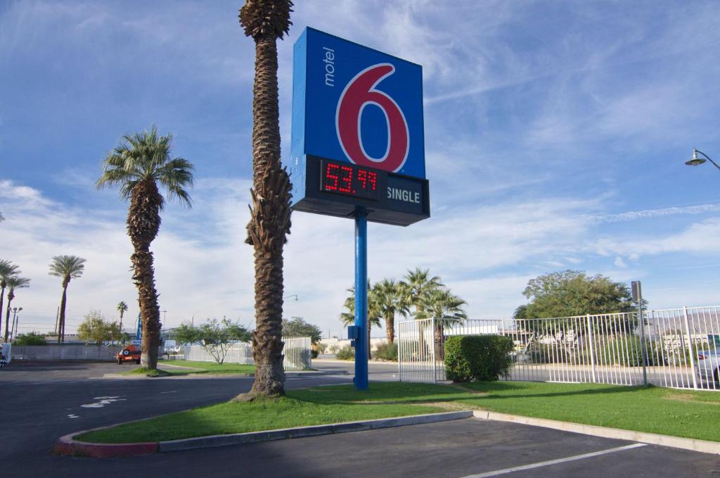 Certifikát, hodnocení, plakát nebo jiný dokument vystavený v ubytování Motel 6-Indio, CA - Palm Springs