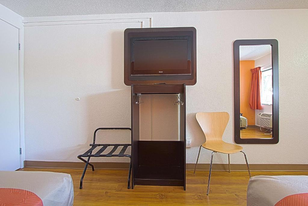 Motel 6-East Brunswick, NJ photo