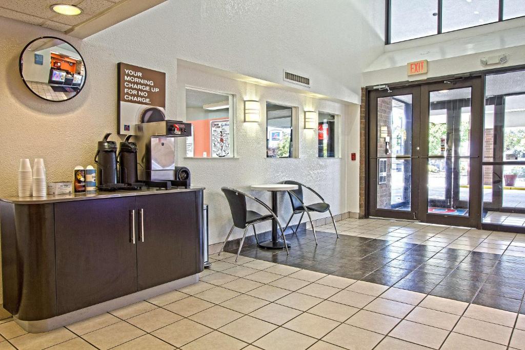 Motel 6-East Brunswick, NJ photo