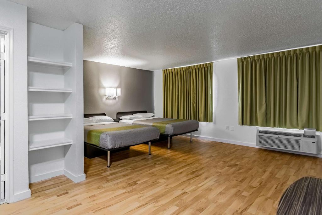 Studio 6-Dallas, TX - Chambre Queen Avec Deux Lits Queen - Accès Aux Personnes Handicapées - Fumer