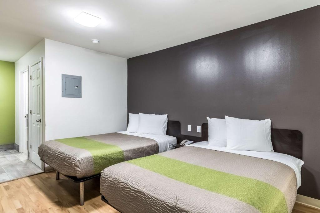 Studio 6-Savannah, GA - Chambre Quadruple De Luxe - Non-fumeur