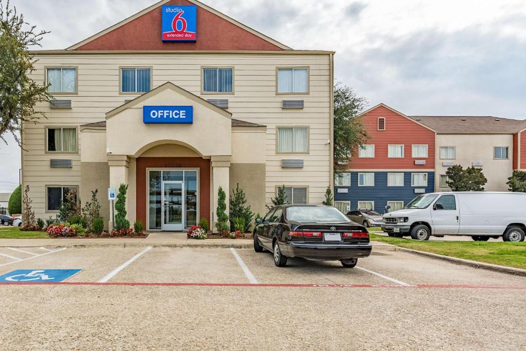 Studio 6-Dallas, TX - Housity
