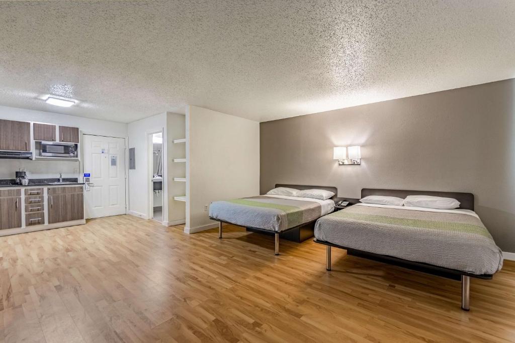 Studio 6-Dallas, TX - Chambre Queen Avec Deux Lits Queen - Accès Aux Personnes Handicapées - Non-fumeurs