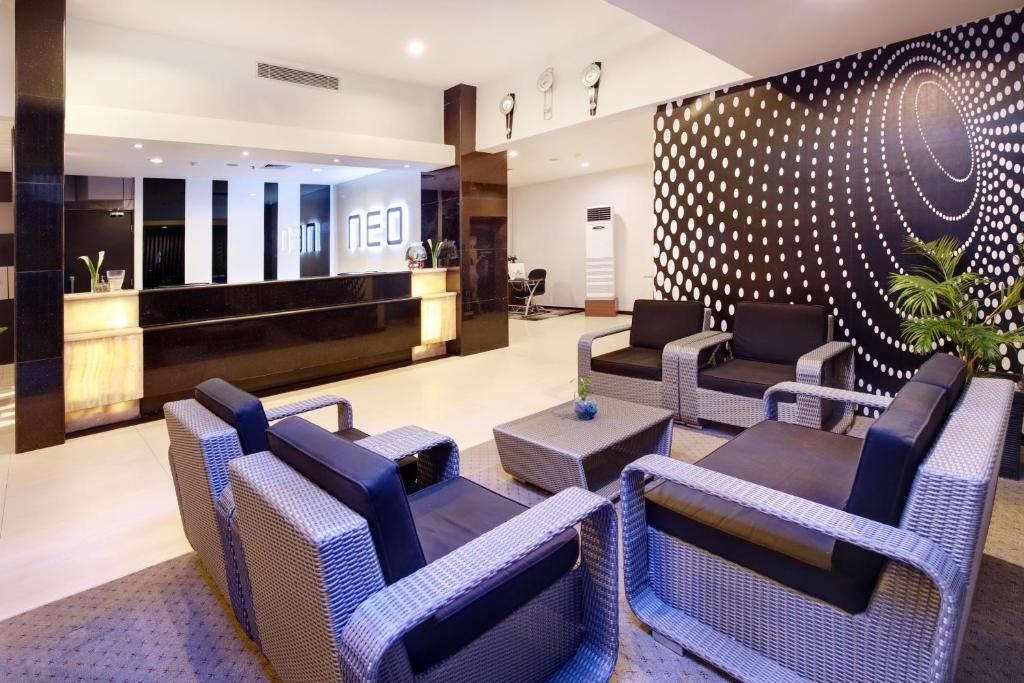 Posezení v ubytování Hotel Neo Palma Palangkaraya by ASTON