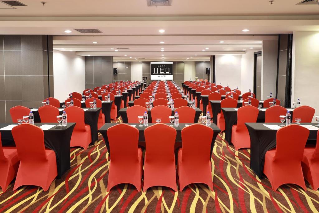 Konferenční prostory v ubytování Hotel Neo Palma Palangkaraya by ASTON