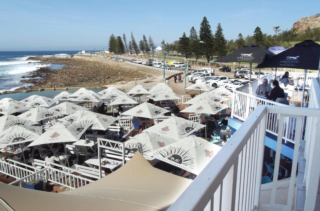 Point Village Accommodation - Alista - Image 11