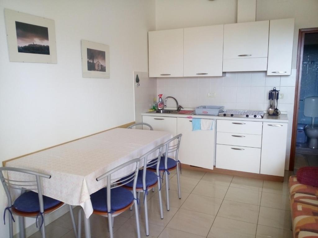 Kuchyň nebo kuchyňský kout v ubytování Apartments Villa Fernetich