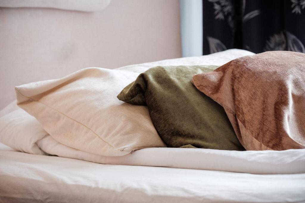 Postel nebo postele na pokoji v ubytování Badhotellet Spa & Konferens