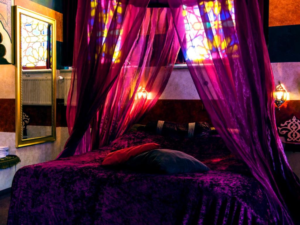 Posezení v ubytování Hotel de Plataan Delft Centrum