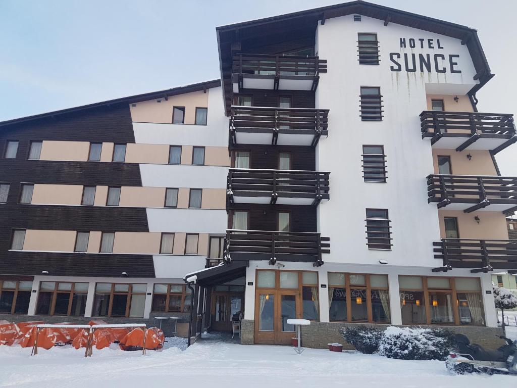 Budova, kde se hotel nachází