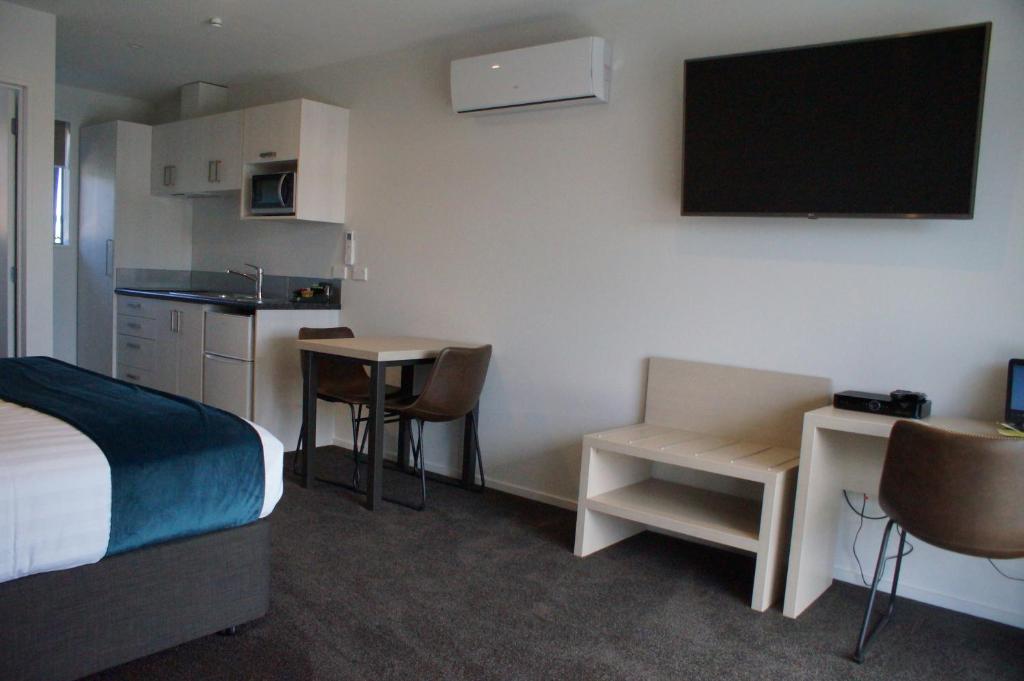 Kuchyň nebo kuchyňský kout v ubytování Taylors Motel